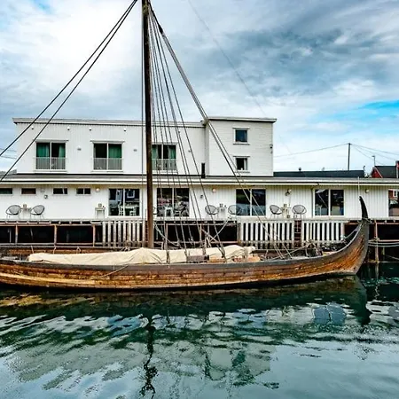 Super Cozy Fisherman Cabin/rorbu At Lofotens Best Spot * バルスタ